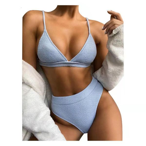 Mulheres Swimwear Europeu e Americano Bikini Swimsuit Thread Cor Sólida Moda Sexy Triângulo Split Highwaisted 230512