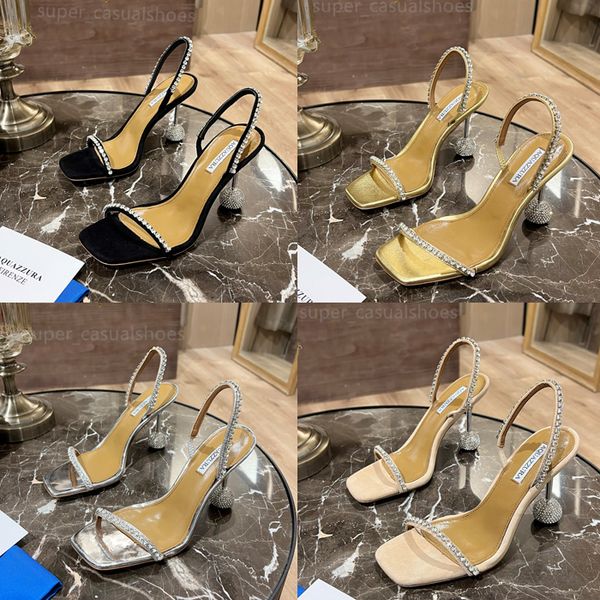 Дизайнеры обуви Aquazzura High Heels Womens Sandals Женщины 8,5 см каблуки Crysta Buckle Партия свадебная одежда обувь каблука сексуальная спина сандал 35-42