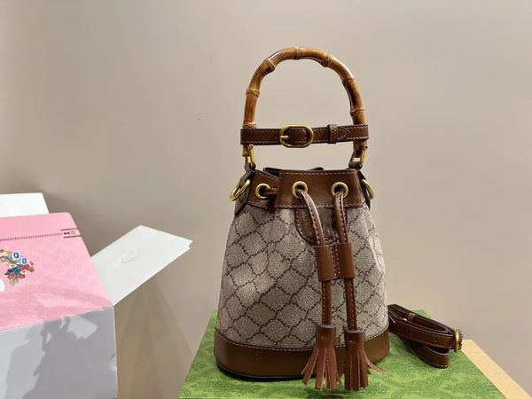MT Designers Bamboo Bucket Bag Top Luxus Umhängetaschen Handtasche Damen Mini Mode Lederhandtaschen Großhandel abnehmbarer Schultergurt 19 cm