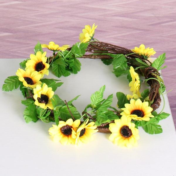 Fiori decorativi Ghirlande 1Pc Seta gialla artificiale Girasole Ghirlanda Fiore Vite Matrimonio Arco floreale Decorazione Decorazioni per feste Giardino Supp