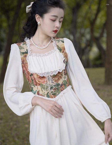 Abiti casual Abito corsetto con pittura a olio in stile francese per donna sottile Ricamo jacquard vintage Retro Royal White Vestido Festa