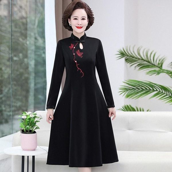 Casual Kleider Traditionelles chinesisches Jahr Cheongsam Kleid Frauen Langarm Qipao Stickerei Elegant Orientalisch