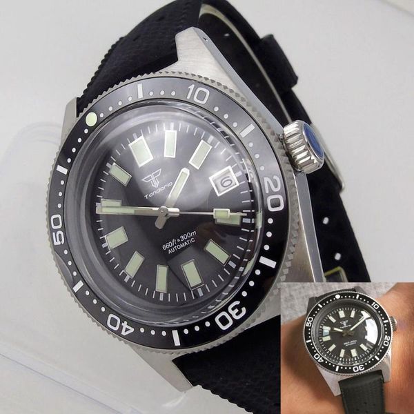 Orologi da polso 40mm Sapphire Diver Orologio da uomo Vetro ad arco Giappone NH35 Movimento C3 Super Lume 300M Impermeabile Quadrante nero Data Cinturino in gomma