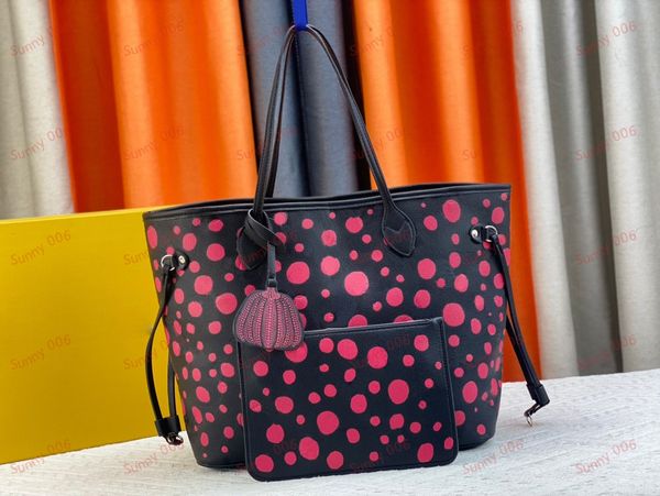 Conjunto de 2 peças de bolinhas de bolinhas bolsa de bolsa de gravação designer de abóbora em forma de abóbora Pingente Bag de luxo Pacote de Mãe e Criança