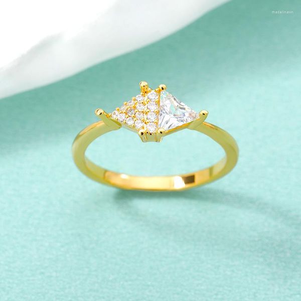 Cluster-Ringe für Frauen, Vintage-Design, Paar-Zirkon-geometrischer Ring, ästhetischer Reiz, goldfarbener Schmuck, Geschenk für Mädchen