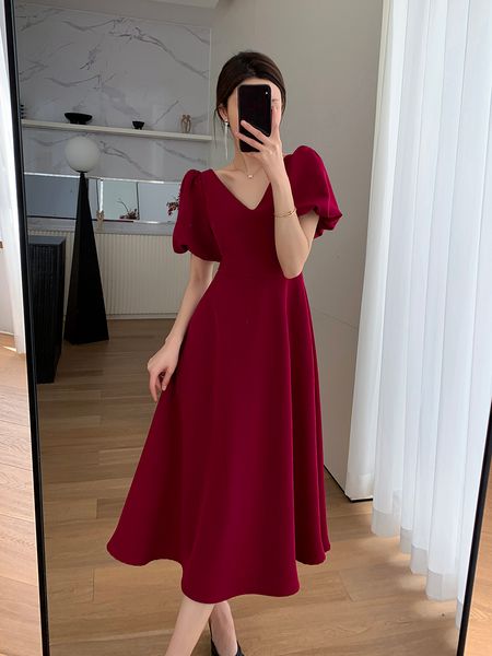 Abiti casual Estate Elegante scollo a V Manica a sbuffo Abito rosso per donna Casual Una linea Matrimonio Festa di compleanno Abiti Moda Abbigliamento femminile 230515