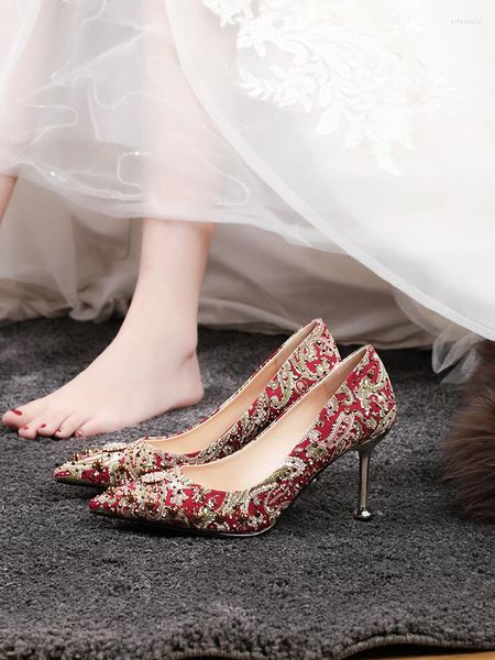 Scarpe eleganti Abiti da sposa rossi Rivetti da sposa Tacchi alti Décolleté con tacco alto in raso ricamato invernale da donna