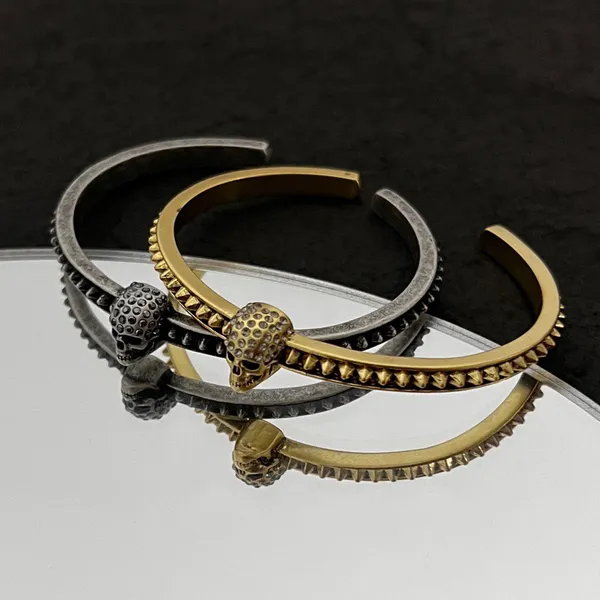 MQ-Armreif mit Totenkopf-Designer für Damen, höchster Zähler, fortschrittliche Materialien für Herren, 5A T0P vergoldet, 18 Karat, exquisiter Geschenk-Marken-Designer-Schmuck mit Box 006