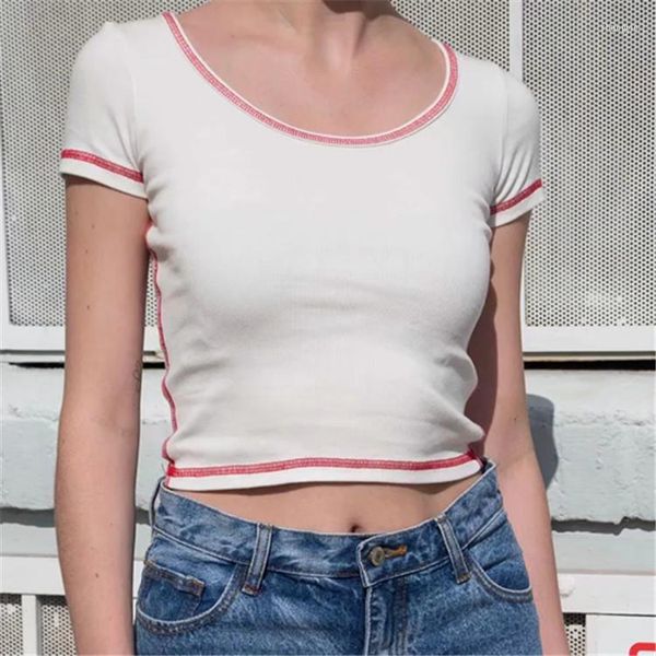 Homens camisetas Crop Top Mulheres ajustadas com nervuras contraste cor Ing e um colarinho de colher Brandy Meille T-shirt