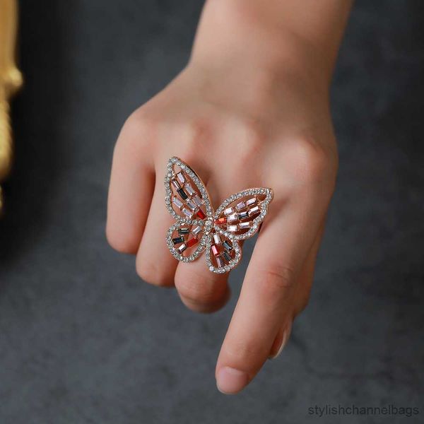 A banda toca nova moderna Big Butterfly Ring de luxo Ringue de cristal anéis de noivado festas de casamento anéis femininos jóias de animais