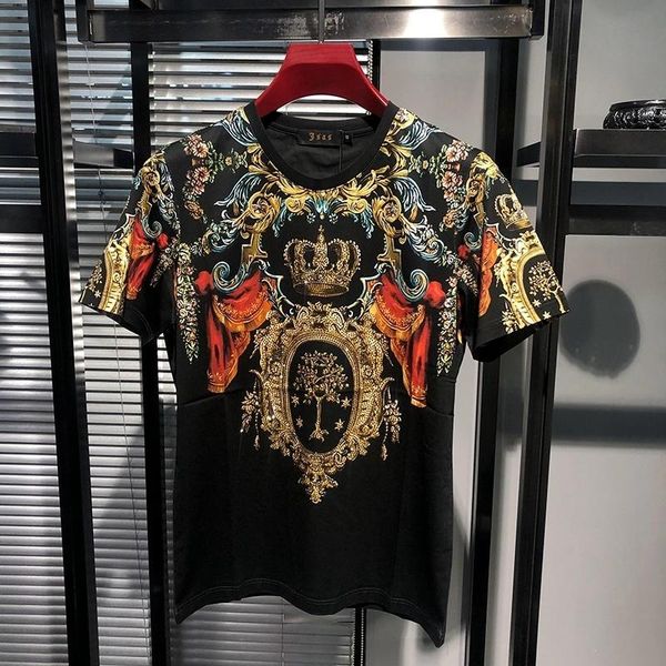 Herren T-Shirts 2023 Sommer Gold Seide Luxus Barock Vintage Bluse Retro Druck England Stil Designer Herren Stilvoller Diamant