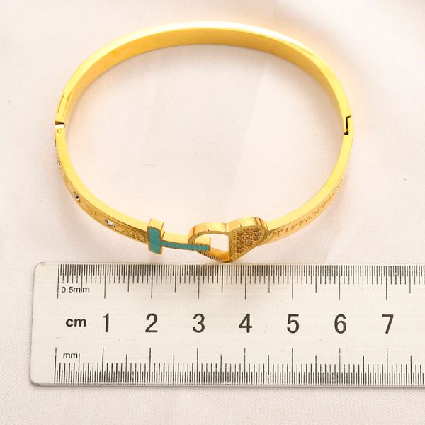 T GG Bangle Bracciale di lusso 2023 Nuovi braccialetti a polsino Bracciale in metallo placcato oro 18 carati Marchio 2023 Regalo Cuore Bangle Design per le donne Moda Love Je