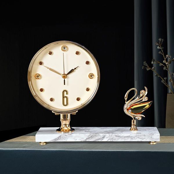 Relógios de mesa Desk Relógio de luxo Nórdico Decoração de Natal Gold Metal Watch Creative Living Room Gift Horloge