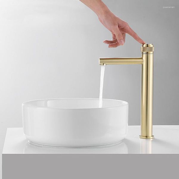 Rubinetti per lavabo da bagno Rubinetto per lavabo in ottone cromato Chiave Spazzola stile pulsante Rubinetto oro e acqua fredda