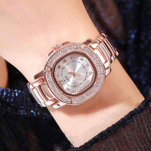 Armbanduhren Luxus Damenuhr Frauen Streifen wasserdicht weibliche Form Diamant Uhren Top-Marke