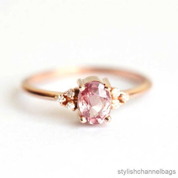 Bandringe Romantische rosa Kubikzircon-Stein-Prinzessin-Ringe mit roségoldener Farbe, Verlobungsring, winzige, zarte Ringe
