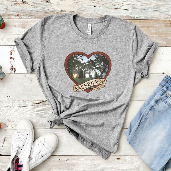 T-Shirt da donna Sassenach 1743 T-Shirt Outlander Book Series Camicia Jamie Fraser T-shirt Top per donna Sassenach Fan Gift T-shirt Y2k Aesthetic 230516