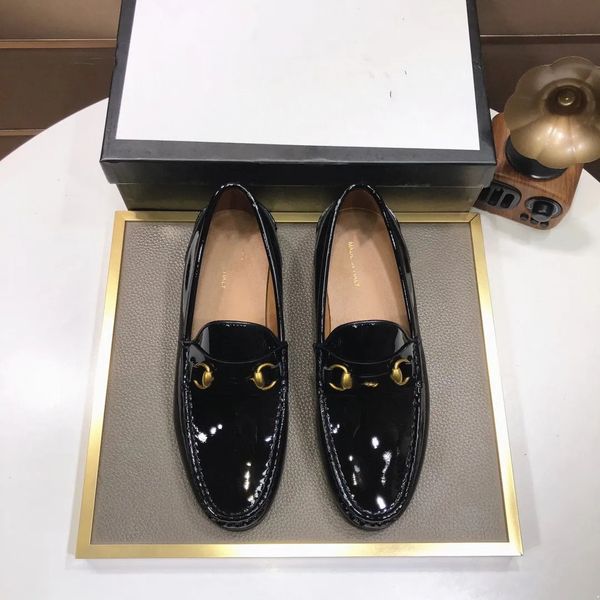 Lüks Erkekler Erkek Sivri Büyük Boyut 46 Tasarımcı Loafers Marka Deri Erkek Elbise Moda Oxford Business Tasarım Oxford Ayakkabı