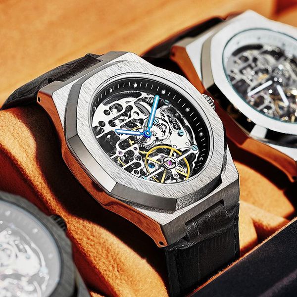 Avanadores de pulso Moda Hollow Homens Automático Mecânica Assista Case Alloy Sapphire Business Business Gold Gold Gold Korean Student