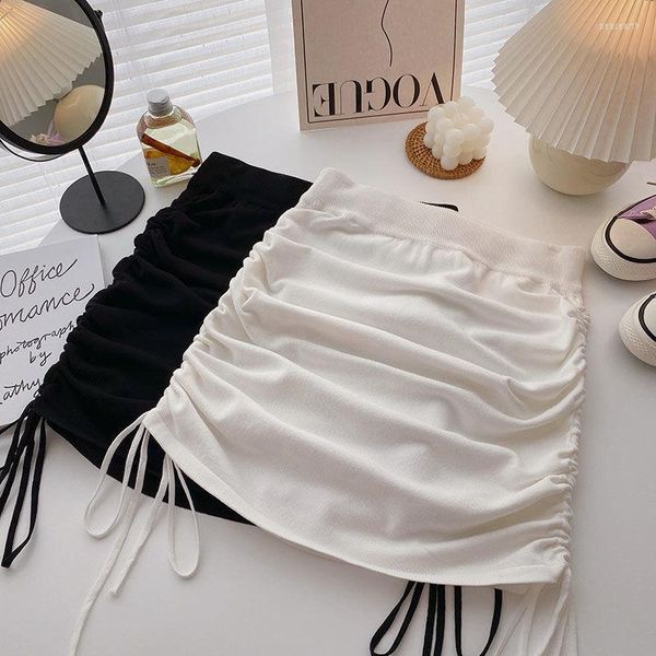 Röcke Mädchen Weiß Casual Mini Rock Abdeckung Schritt Falten Design Sinn Frauen Sommer Koreanische Version Hohe Taille Strap A-line Tasche hüfte