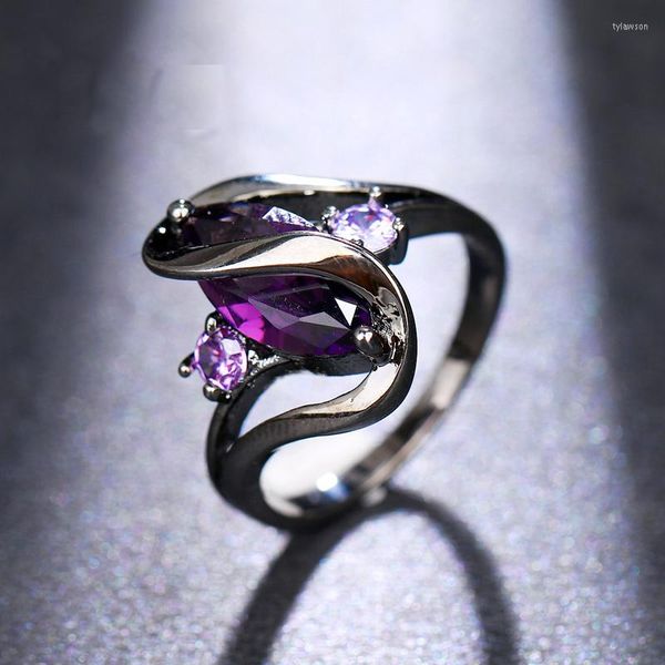 Кластерные кольца Bettyue очаровательное пистолет черный цвет кольцо кольцо змеи моделирование захватывающего фиолетового кубического циркона для женщин Современные украшения в моде в моде