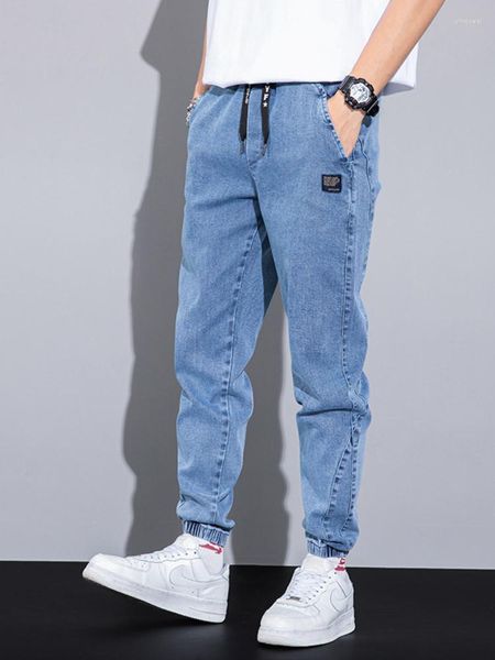 Jeans da uomo 2023 Primavera Estate Uomo allentato Ricamo di testo Largo elastico in vita Harlan Cargo Jogger Pantaloni Uomo Grigio Taglia grande M-8XL