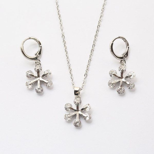 Halskette Ohrringe Set Schneeflocke Schmuck Für Frauen Koreanische Silber Farbe Zirkon Weiblichen Schmuck Blume Zubehör KBS426Earrings
