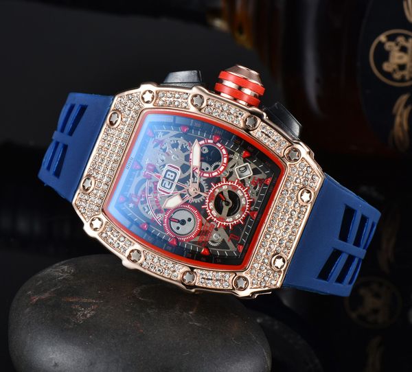 Luxo Assista de Luxo Casual Diamond Watch Gold Steel Shell Silica Quartz Sports Watw Watch Designer Watch
