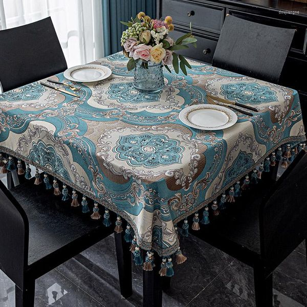 Tala de mesa Praça de jantar européia com borlas Jacquard Cover bordado para eventos para eventos de festa resistentes a rugas