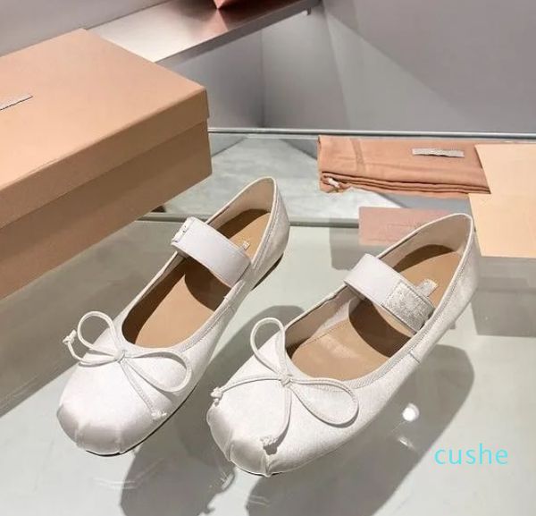 2023 scarpe eleganti donna fiocco in raso comfort e mocassino per il tempo libero piatto scarpe da ballo da donna scarpe Mary Jane elasticizzate