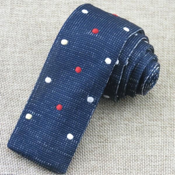 Noeuds papillon Cravate à tricoter bleu marine/motif à pois brodé rouge et blanc/Style cravate à tête plate pour hommes