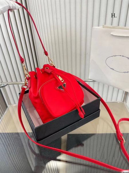 Hot Sales A ++ Qualidade nova Luxuryi Designera Mulheres Red Sacos de ombro Tweed Bolsa de balde de flores antiga Famosas bolsas de cordas de cordão famosas