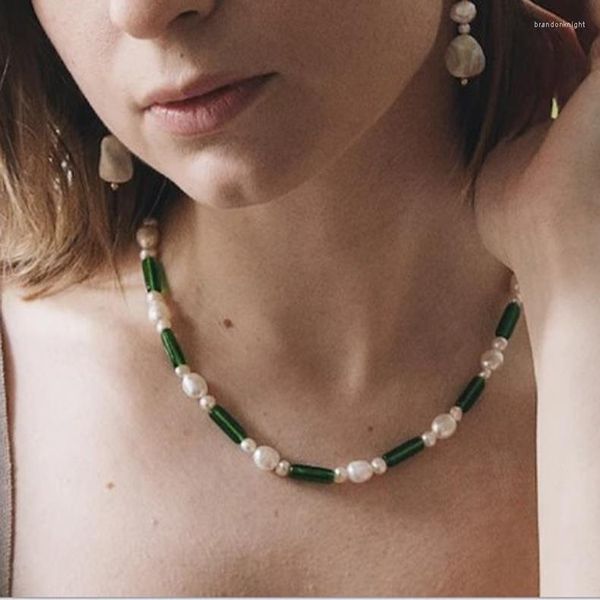 Girocollo Collana con fili di perle d'acqua dolce naturali artigianali Collana con collare con stringhe di pietre verdi Catene con perline alla moda