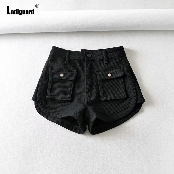 Jeans Ladiguard 2022 New Stand Pocket pantaloncini di jeans Donna Solid Fashion Jeans corti Mutandine sottili Femminile Vintage Button Fly hotpants