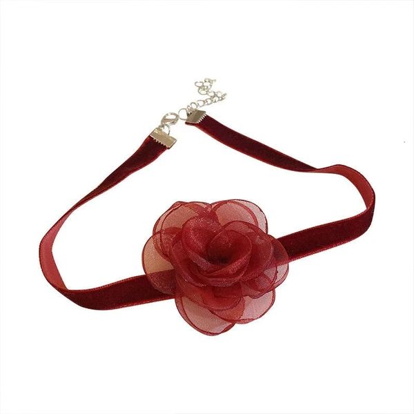 Collane con ciondolo Piccola collana di organza di moda Girocolli per donna Pizzo Collo ollare Fiore Rosa Estate Inverno Chocker Club Party Gioielli sexy 230517