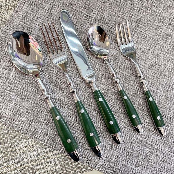 Set di stoviglie 3 pezzi / 5 pezzi Set di posate Set di utensili da cucina in acciaio inossidabile Cucchiai forchetta Coltello Cucchiaini Set da tavola Set da tavola all'ingrosso 230518