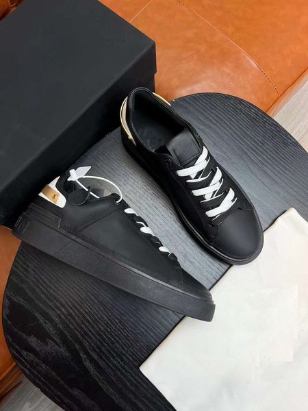 2023S Famous Brand Designer B.Court Sneakers Shoes Spikes couro Branco Trainer Black Man Comfort Skateboard Walking EU38-46 Caixa original