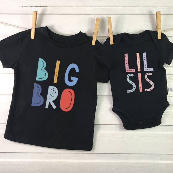 Família combinando roupas Big Bro Lil Sis Roupos de irmãos Algodão Irmã irmã Black Kids Baby Rompers Presentes de aniversário 230518