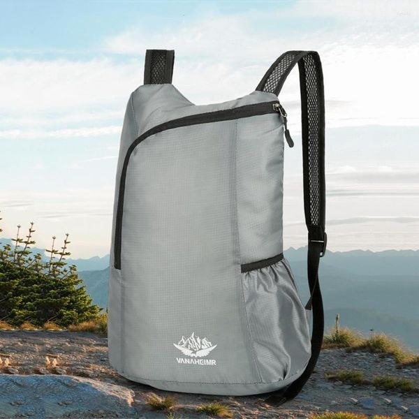 Bolsas de armazenamento Nylon Trekking Backpack Lightweight Foldable Travel portátil à prova d'água de grande capacidade resistente a desgaste para o escritório