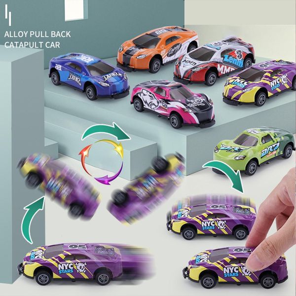 Diecast Model 1568pcs Toy Car Jumping Stunt Tirare indietro Veicoli Lega Mini Modelli Piccoli giocattoli da gioco 230518