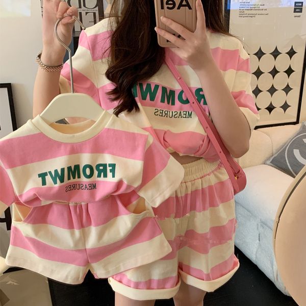 T-Shirts Baby und Mama passende Outfits wie Mutter Tochter Kleidung koreanische Kinderkleidung Sommer Damen Anzug Mädchen Sets 230519