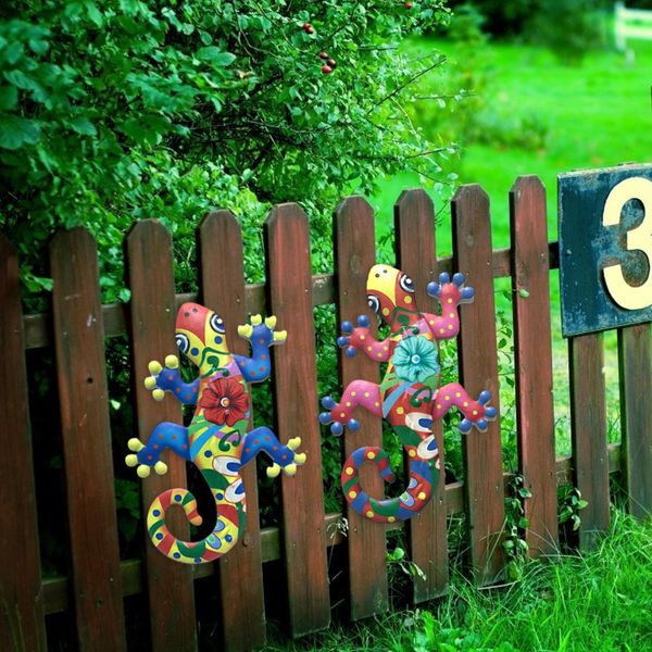 Decorazioni da giardino 2 pezzi Statua Recinzione Mestiere Decorazione da parete Regalo da appendere all'aperto Carino Scultura Ferro Geco Arte Lucertola Decorazione cortile casa 230518