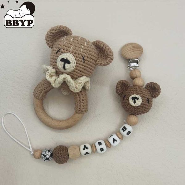 Catcles Mobiles Baby Rattle Crochet Bear Teether com Sinos Cadeia de Pacifieira Nascida Montessori Educational Toy Rings Wooden Rings Toys 230518