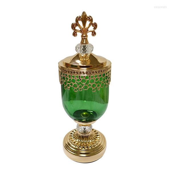 Aufbewahrungsflaschen, grünes Glas, Bonbonglas, exquisiter hohler Schmuck, Kerze, Metallvase, Tischplatte, hochfüßige Flasche, Heimdekoration