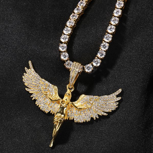 Замороженная полная циркона крылья крылья подвесной ожерелье 18K золото, покрытое цепью из нержавеющей стали.