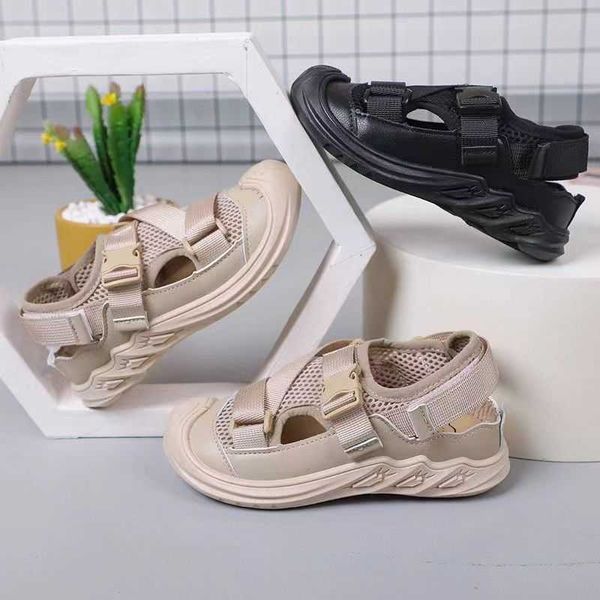 Сандалии летние новые мальчики 'Baotou Sandals Детская сетчатая сетка Cool Casual Shoes 2023 Boys' Snap On Slip Beach Shoes AA230518