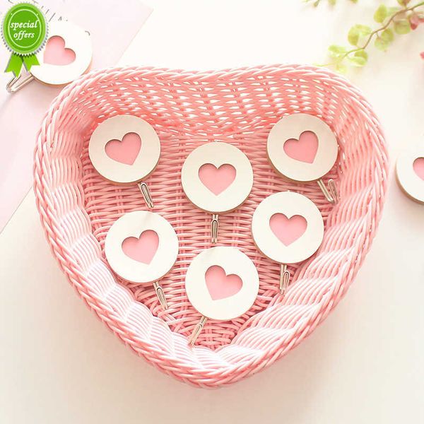 Gancho de corazón para niña, bonito gancho de dibujos animados rosa para el hogar, cocina de acero inoxidable, fuerte autoadhesivo, gancho para perforar gratis, colgador minimalista para llaves