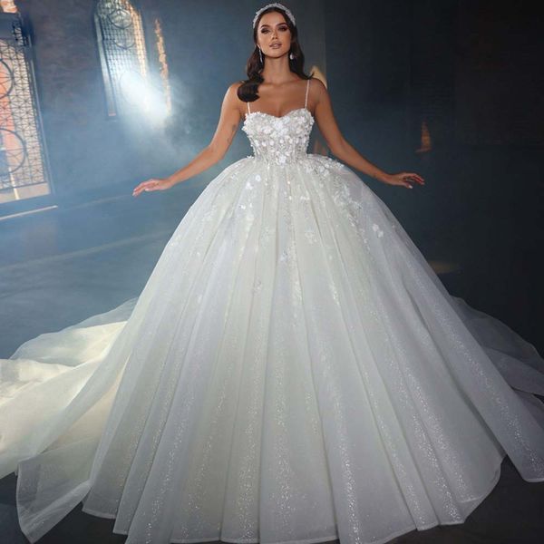 Suudi Arabistan Gelinlik Spagetti Kayışları Glitter Tül Gelin Elbiseler Robe De Mariee 3d Çiçekler Düğün Topu Gowns