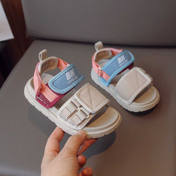 Sandálias Sandálias esportivas infantis 2023 verão Novo Kids Casual Non Slip Beach Shoes Boys and Girls Korean Fashion Trend Sandals AA230518
