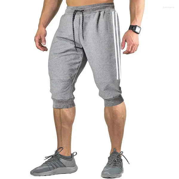 Pantaloni da uomo 2023 Summer Men's Sports Large Size Casual Cropped Running Fitness Shorts Beach